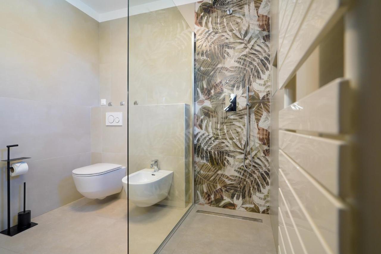 Apartments Palm View Rovinj Exterior photo